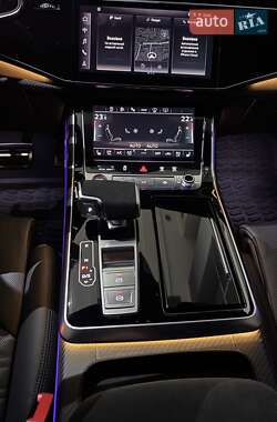 Внедорожник / Кроссовер Audi RS Q8 2024 в 