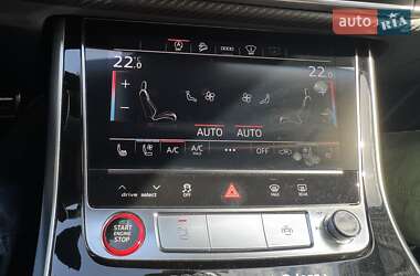 Позашляховик / Кросовер Audi RS Q8 2020 в 