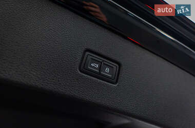 Внедорожник / Кроссовер Audi RS Q8 2023 в 