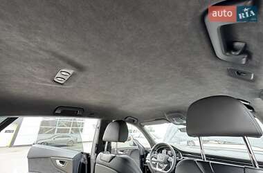 Позашляховик / Кросовер Audi RS Q8 2020 в 