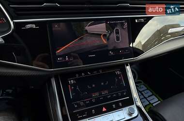 Внедорожник / Кроссовер Audi RS Q8 2023 в 