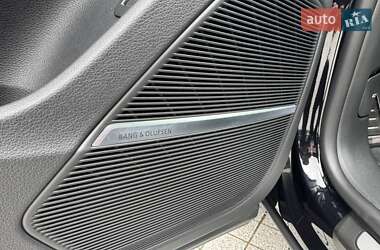 Внедорожник / Кроссовер Audi RS Q8 2020 в 