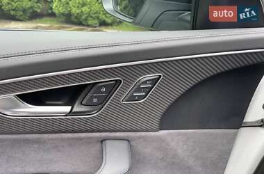 Внедорожник / Кроссовер Audi RS Q8 2025 в 