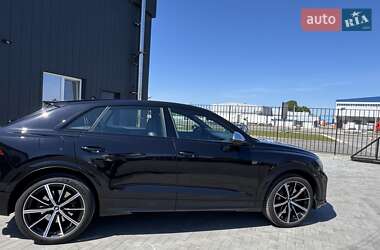 Внедорожник / Кроссовер Audi RS Q8 2020 в 