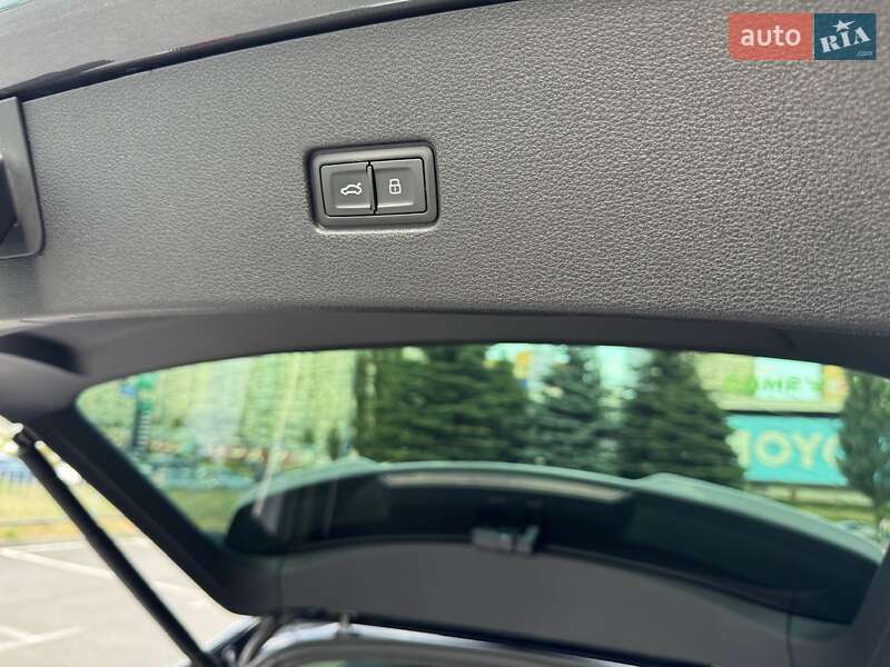 Внедорожник / Кроссовер Audi RS Q8 2021 в Киеве