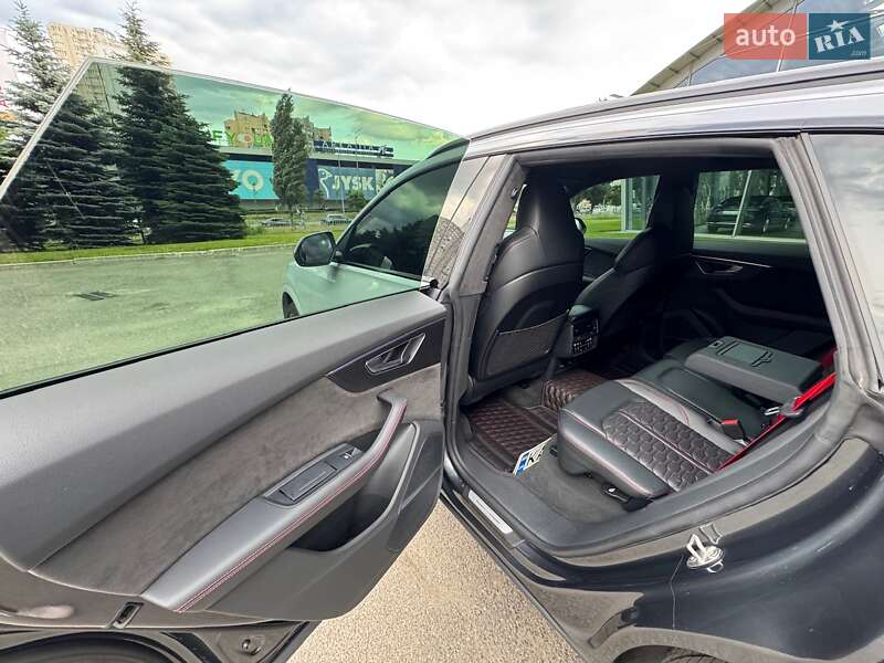 Внедорожник / Кроссовер Audi RS Q8 2021 в Киеве