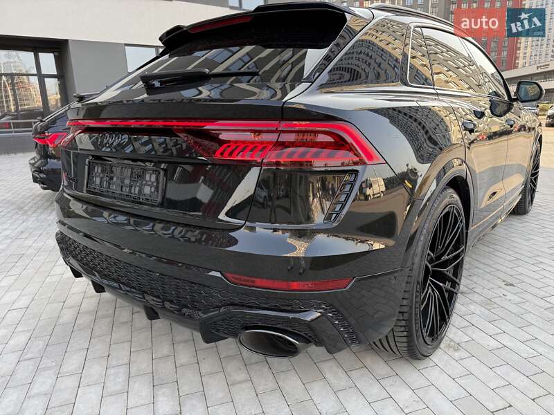 Внедорожник / Кроссовер Audi RS Q8 2024 в Киеве