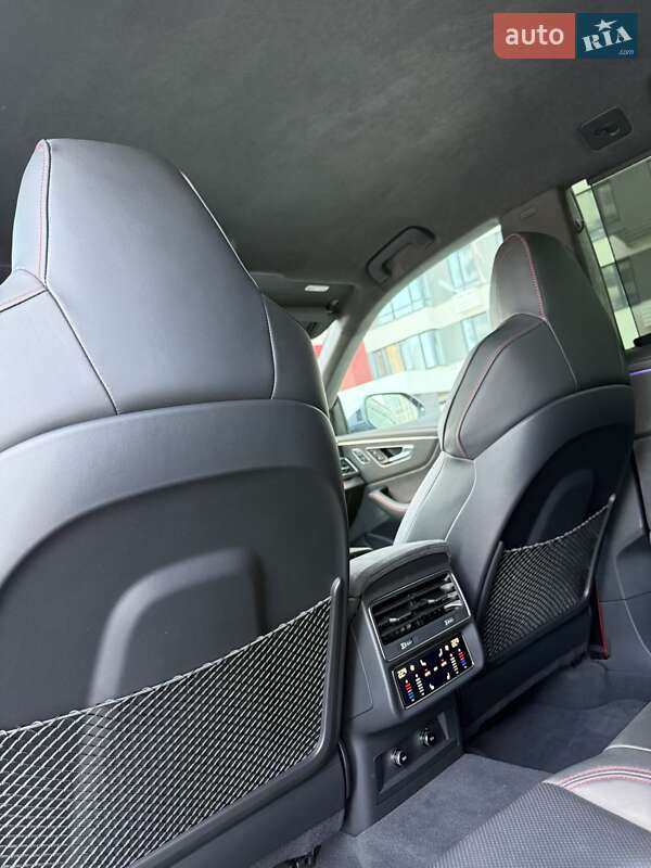 Внедорожник / Кроссовер Audi RS Q8 2024 в Киеве