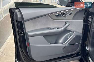 Внедорожник / Кроссовер Audi RS Q8 2023 в 