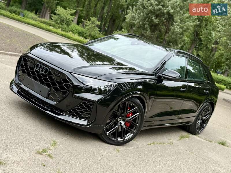 Audi RS Q8 2025