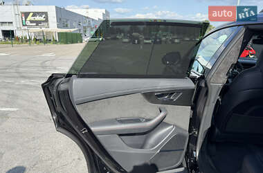 Внедорожник / Кроссовер Audi RS Q8 2020 в 