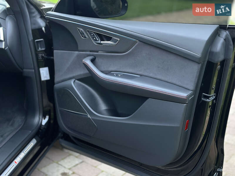 Внедорожник / Кроссовер Audi RS Q8 2023 в Ровно