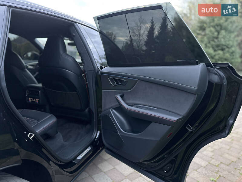Внедорожник / Кроссовер Audi RS Q8 2023 в Ровно