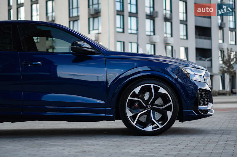 Внедорожник / Кроссовер Audi RS Q8 2020 в Киеве