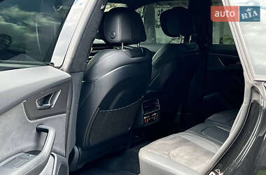 Внедорожник / Кроссовер Audi RS Q8 2023 в 