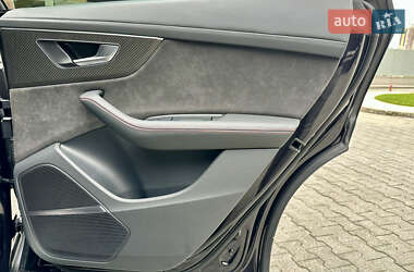 Внедорожник / Кроссовер Audi RS Q8 2020 в 