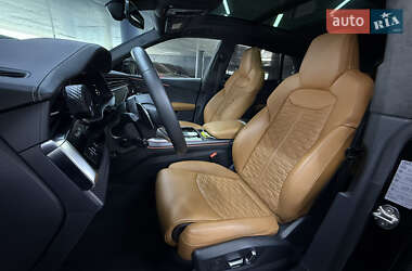 Внедорожник / Кроссовер Audi RS Q8 2021 в 