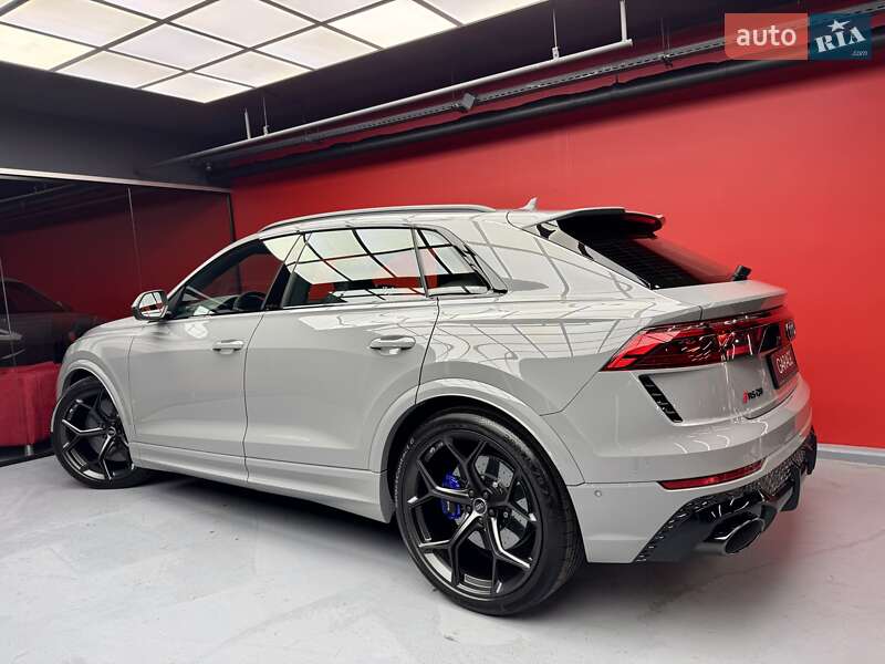 Внедорожник / Кроссовер Audi RS Q8 2025 в Киеве