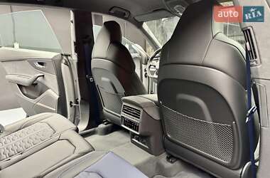 Внедорожник / Кроссовер Audi RS Q8 2025 в 