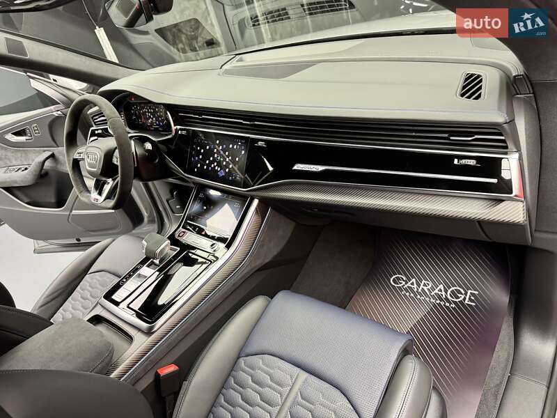 Внедорожник / Кроссовер Audi RS Q8 2025 в Киеве