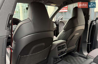 Внедорожник / Кроссовер Audi RS Q8 2024 в 