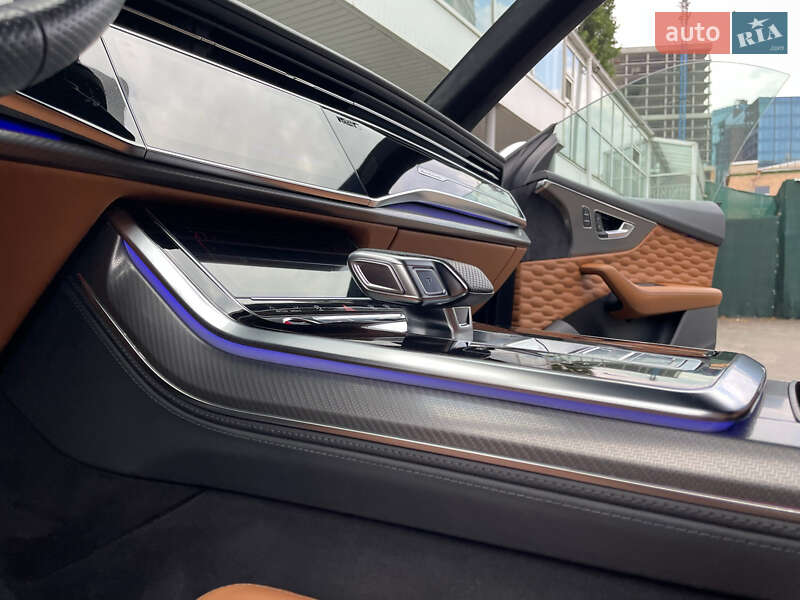 Внедорожник / Кроссовер Audi RS Q8 2020 в Киеве