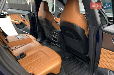 Внедорожник / Кроссовер Audi RS Q8 2020 в 