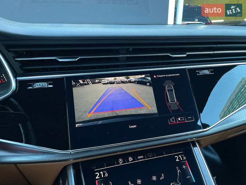 Внедорожник / Кроссовер Audi RS Q8 2020 в Киеве