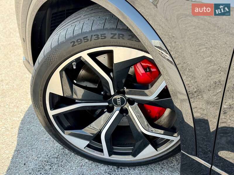 Внедорожник / Кроссовер Audi RS Q8 2021 в Львове