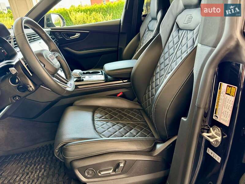 Внедорожник / Кроссовер Audi RS Q8 2021 в Львове