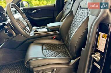 Внедорожник / Кроссовер Audi RS Q8 2021 в 