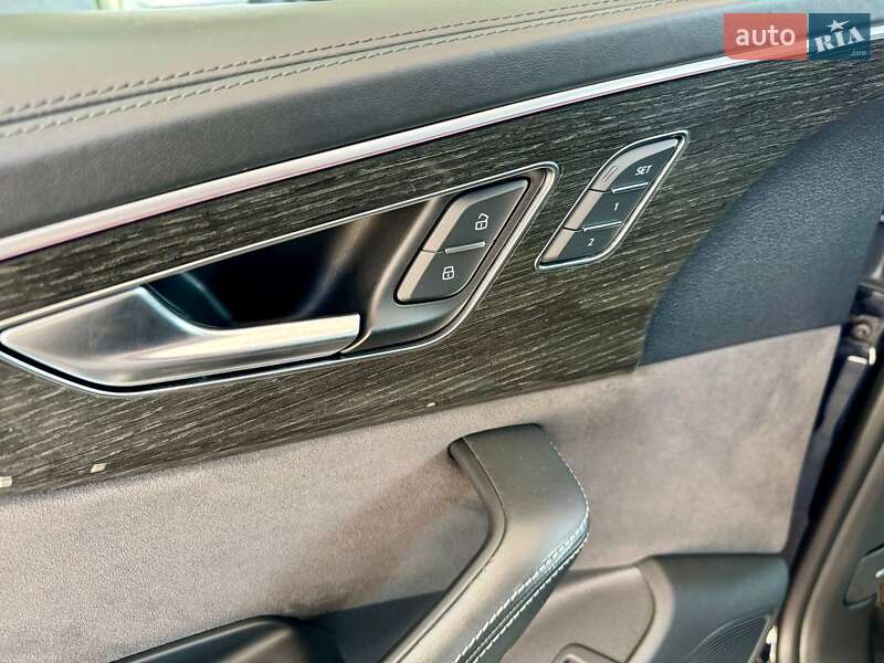 Внедорожник / Кроссовер Audi RS Q8 2021 в Львове