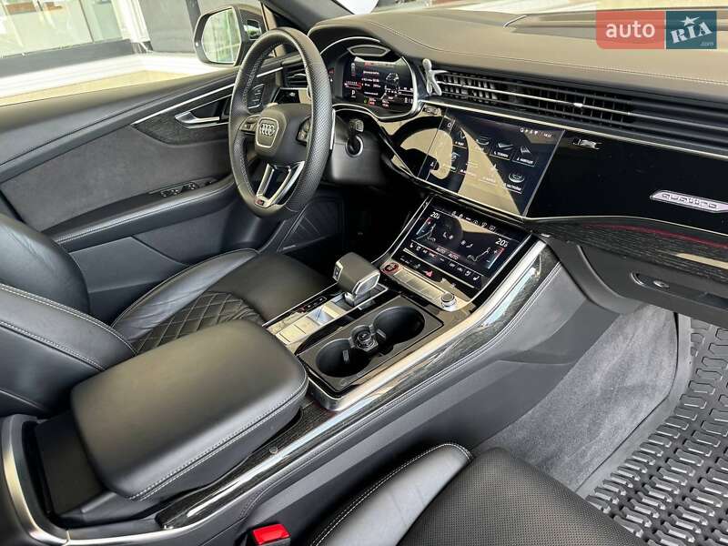 Внедорожник / Кроссовер Audi RS Q8 2021 в Львове