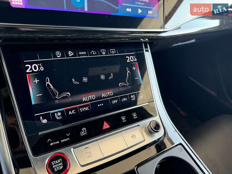Внедорожник / Кроссовер Audi RS Q8 2021 в Львове