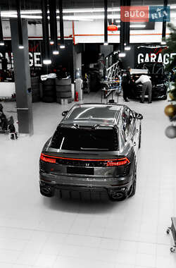 Внедорожник / Кроссовер Audi RS Q8 2020 в 