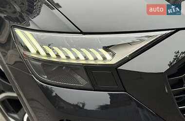 Внедорожник / Кроссовер Audi RS Q8 2020 в 
