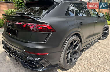 Внедорожник / Кроссовер Audi RS Q8 2025 в 