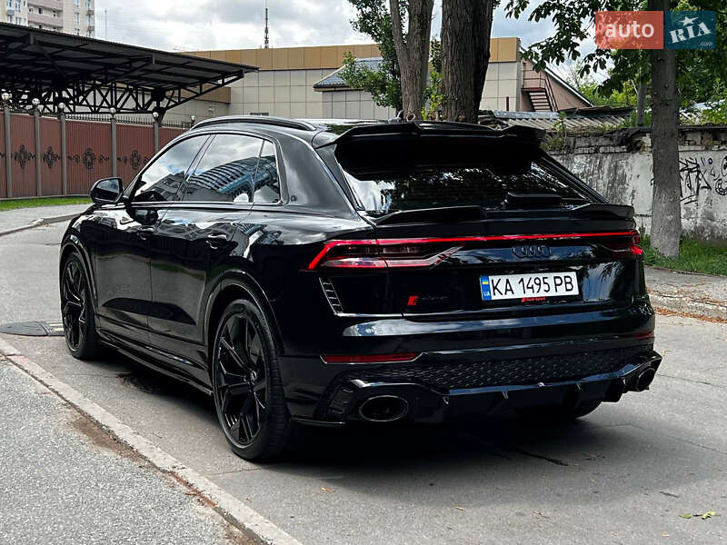 Внедорожник / Кроссовер Audi RS Q8 2023 в Киеве