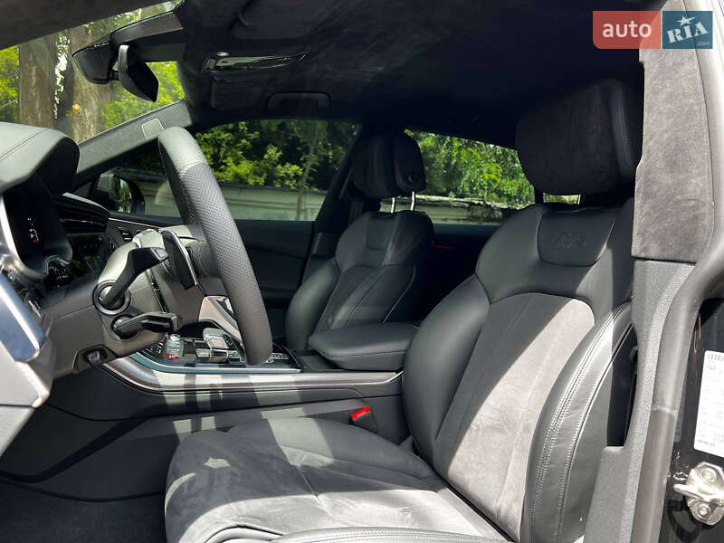 Внедорожник / Кроссовер Audi RS Q8 2023 в Киеве