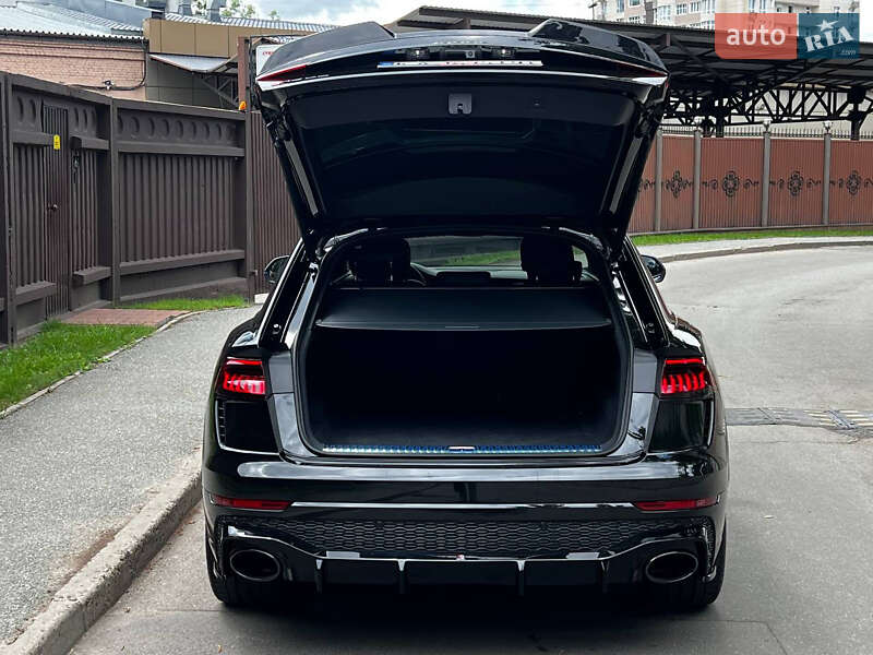 Внедорожник / Кроссовер Audi RS Q8 2023 в Киеве
