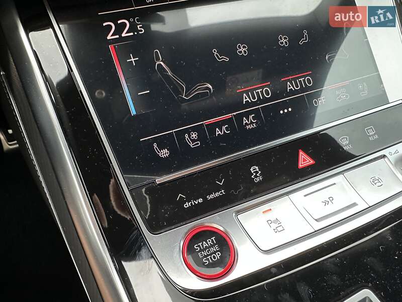 Внедорожник / Кроссовер Audi RS Q8 2025 в Киеве