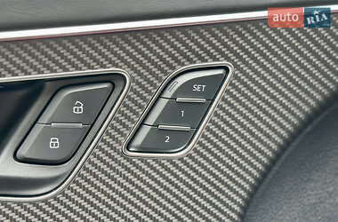 Внедорожник / Кроссовер Audi RS Q8 2020 в 