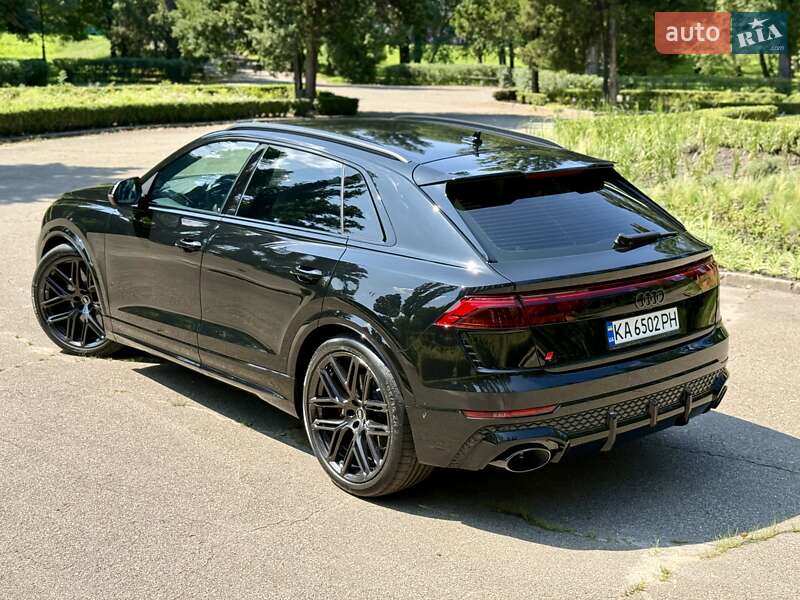 Внедорожник / Кроссовер Audi RS Q8 2025 в Киеве
