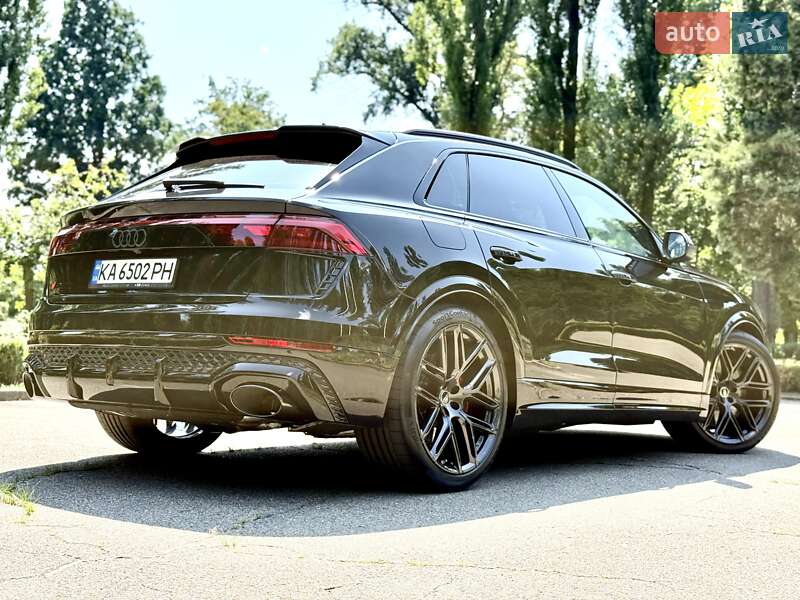 Внедорожник / Кроссовер Audi RS Q8 2025 в Киеве