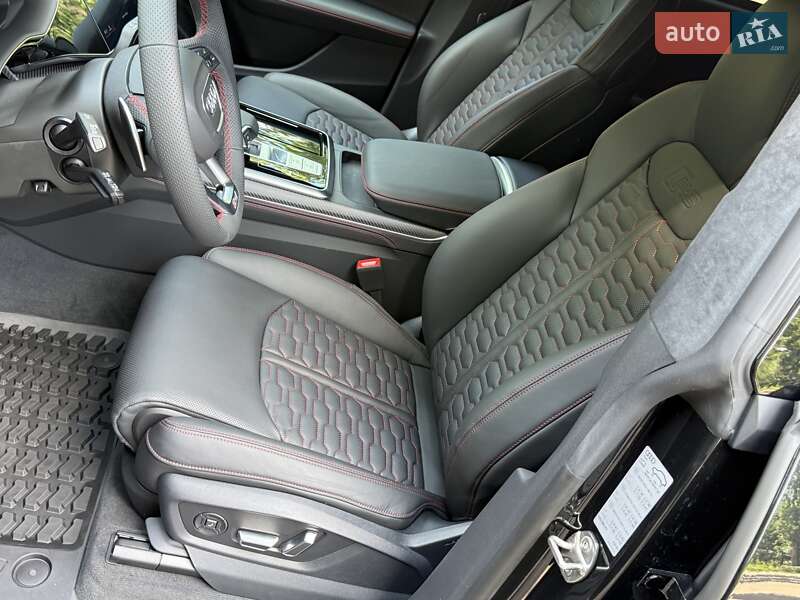 Внедорожник / Кроссовер Audi RS Q8 2025 в Киеве