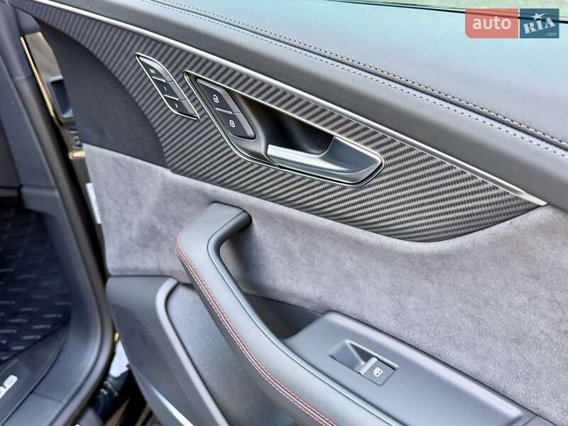 Внедорожник / Кроссовер Audi RS Q8 2025 в Киеве