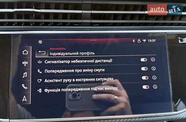 Позашляховик / Кросовер Audi RS Q8 2025 в 
