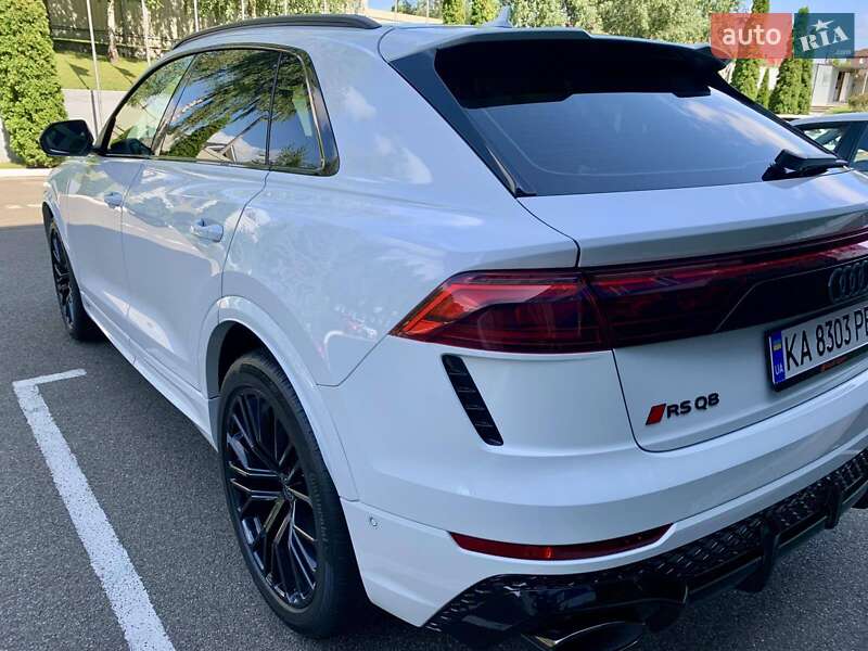 Позашляховик / Кросовер Audi RS Q8 2025 в Києві фото 9 Позашляховик / Кросовер Audi RS Q8 2025 в Києві