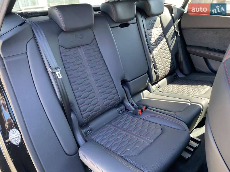 Внедорожник / Кроссовер Audi RS Q8 2025 в Днепре