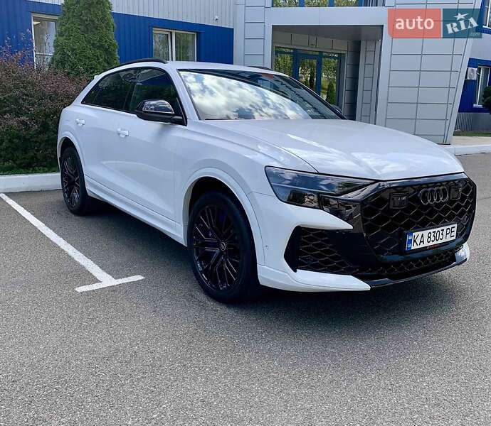 Внедорожник / Кроссовер Audi RS Q8 2025 в 